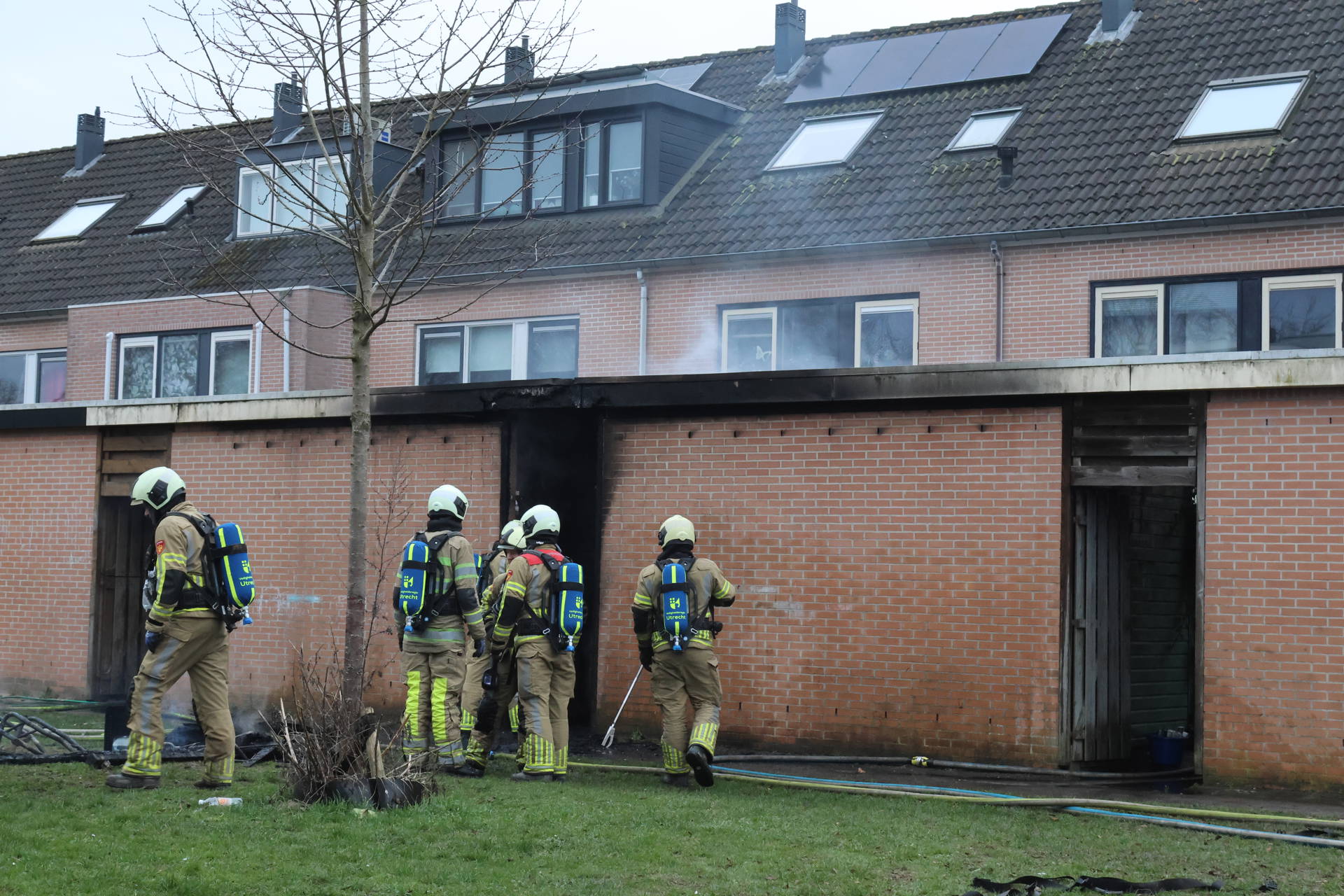 Konijnen gered bij brand in meerdere schuurtjes