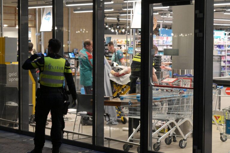 Gewonde bij steekpartij, slachtoffer in supermarkt