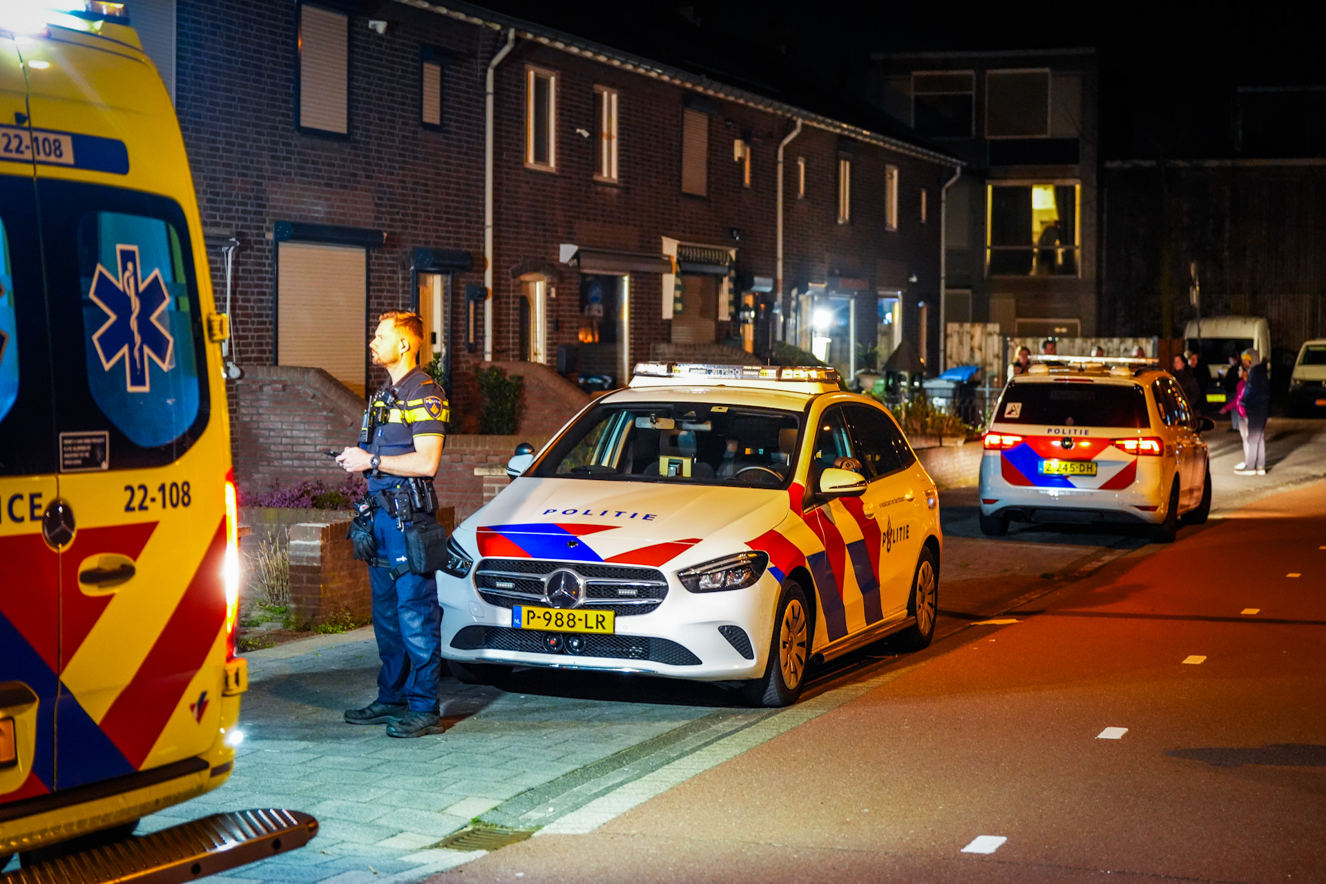 Slachtoffer naar ziekenhuis na steekpartij op straat