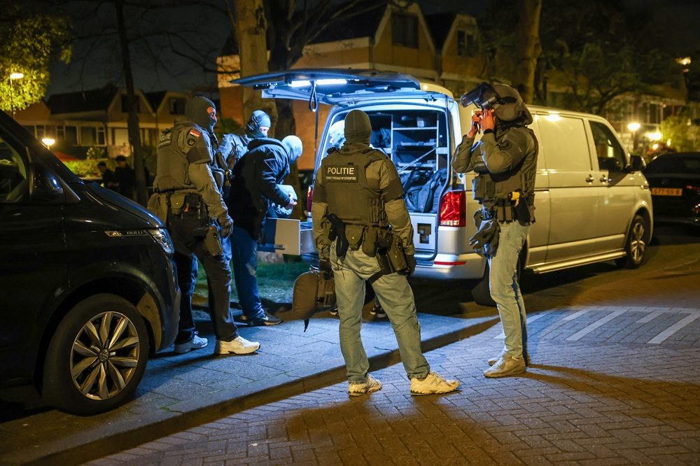 Verdachte aangehouden na inval arrestatieteam