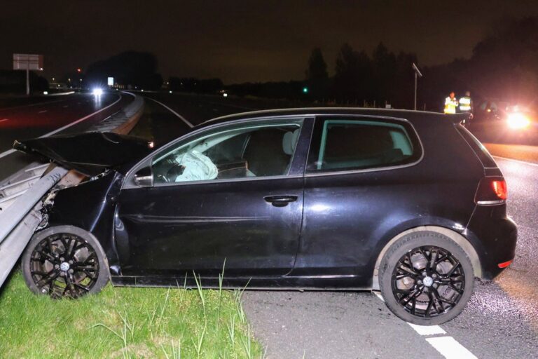 Twee gewonden door ongeval, snelweg uren dicht