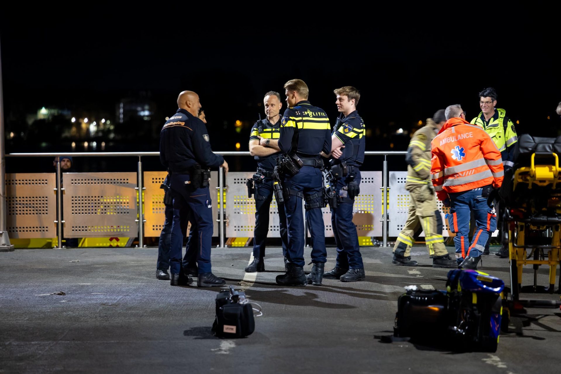 Grote zoekactie naar mogelijk persoon te water