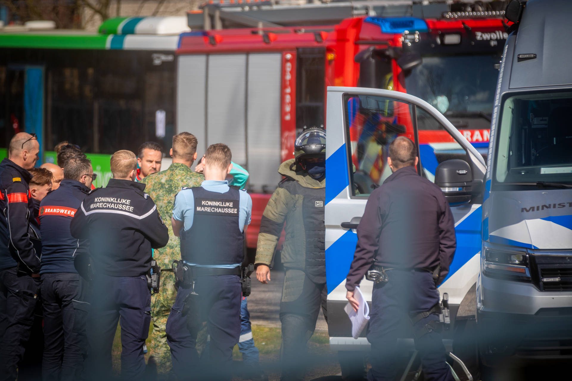Verdacht pakket bij IBT-centrum van de Koninklijke Marechaussee