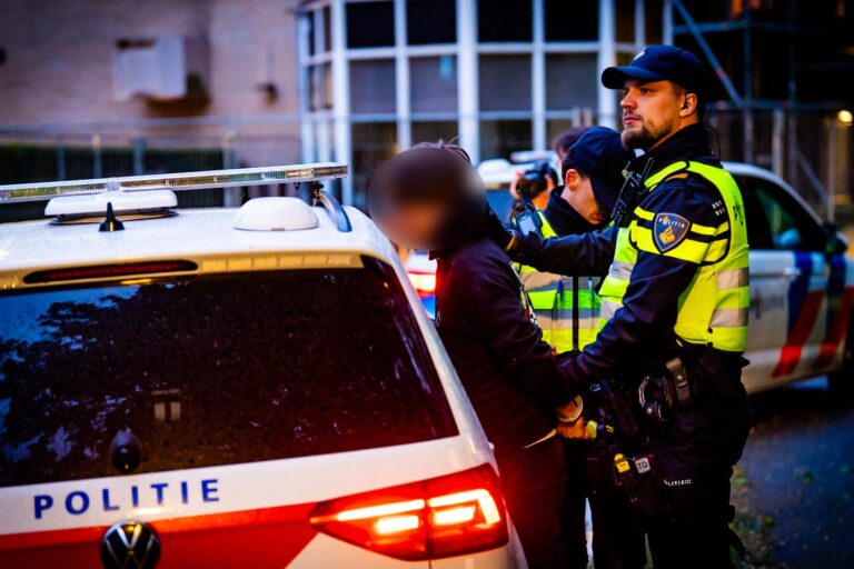 Totaal vier arrestaties vanwege onrust na demonstatie tegen AZC