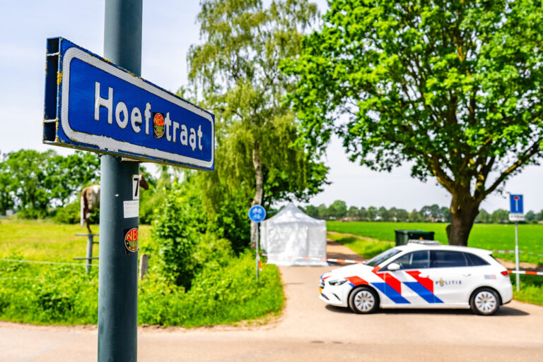 Man (33) aangehouden na vondst dode man (47) in sloot