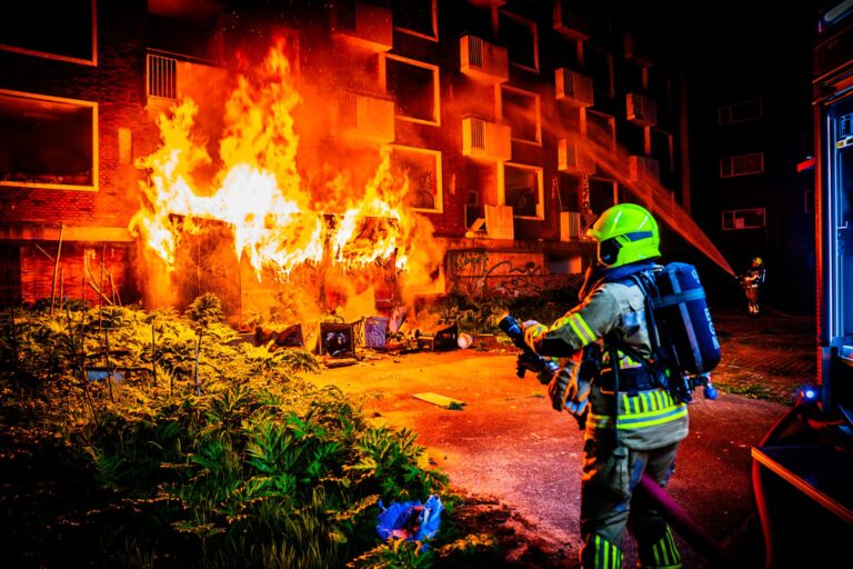 Opnieuw flinke brand bij voormalig bejaardentehuis