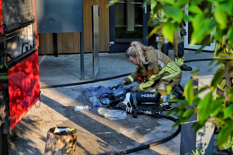 Brand in appartement, meerdere gewonden en kat aan beademing