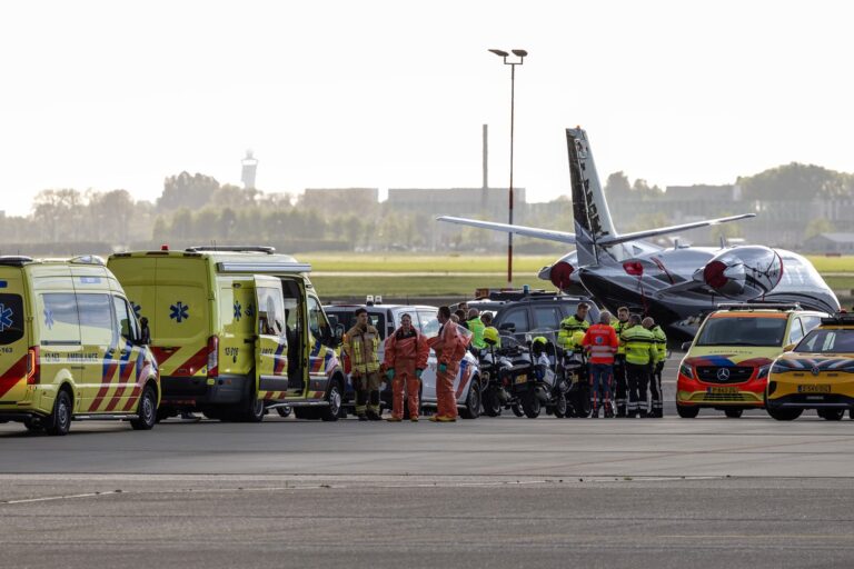 Eerste evacuatievlucht met hantaviruspatiënten geland op Schiphol