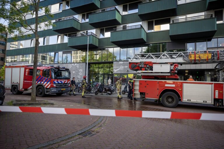Brand bij opvanglocatie, pand ontruimd