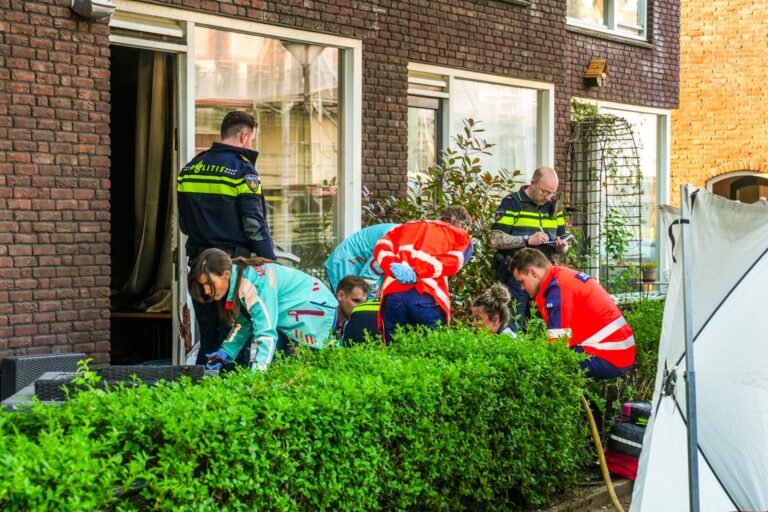 Man overleden bij woningbrand