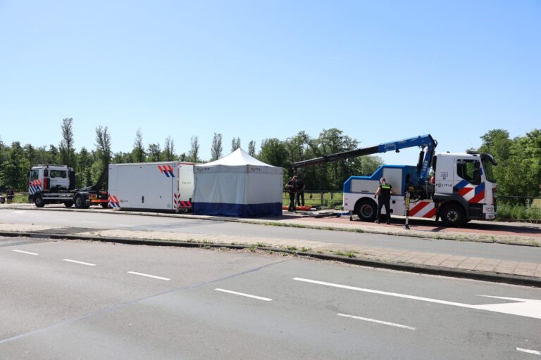 Overleden persoon aangetroffen in water