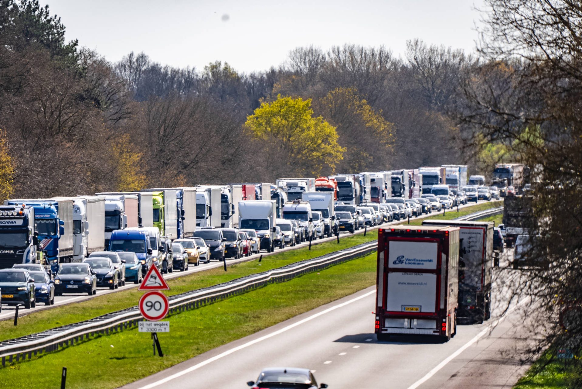 Forse verkeersdrukte door lang weekend en wegwerkzaamheden