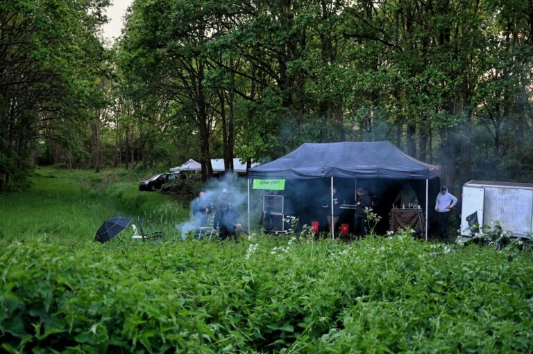Illegale rave beëindigd langs snelweg