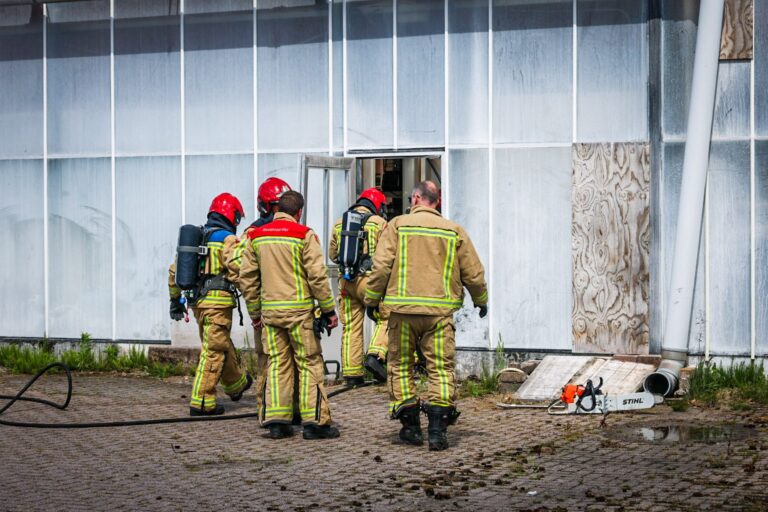 Brand uitgebroken in leegstaand pand met vuurwerkbunker