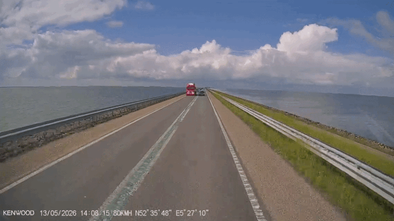 “Verkeer is geen videospelletje” na bijna-ongeval op dijk