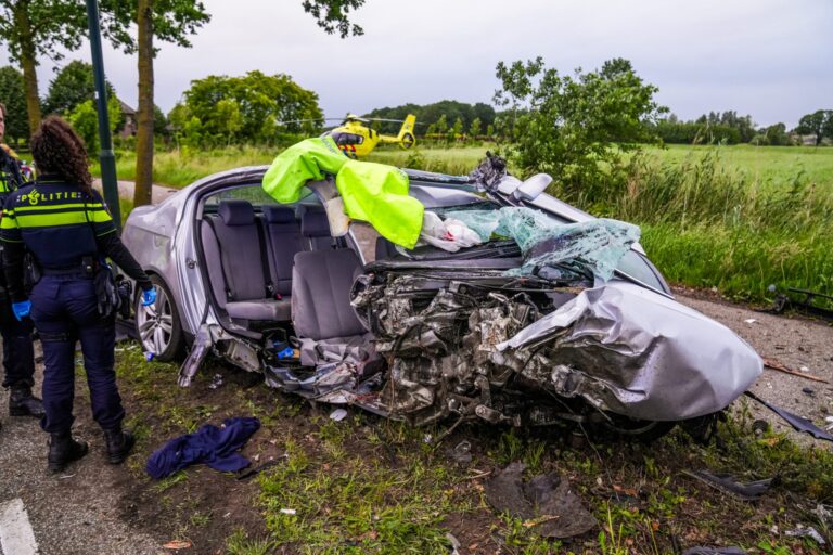 Twee zwaargewonden bij ongeluk, bestuurster aangehouden