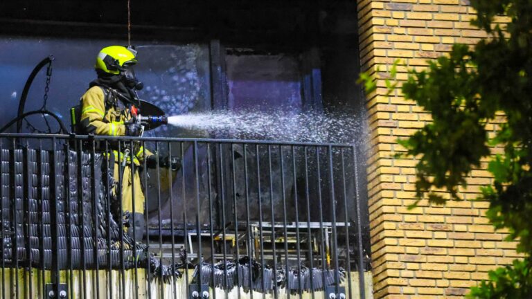 Appartementencomplex ontruimd vanwege uitslaande brand