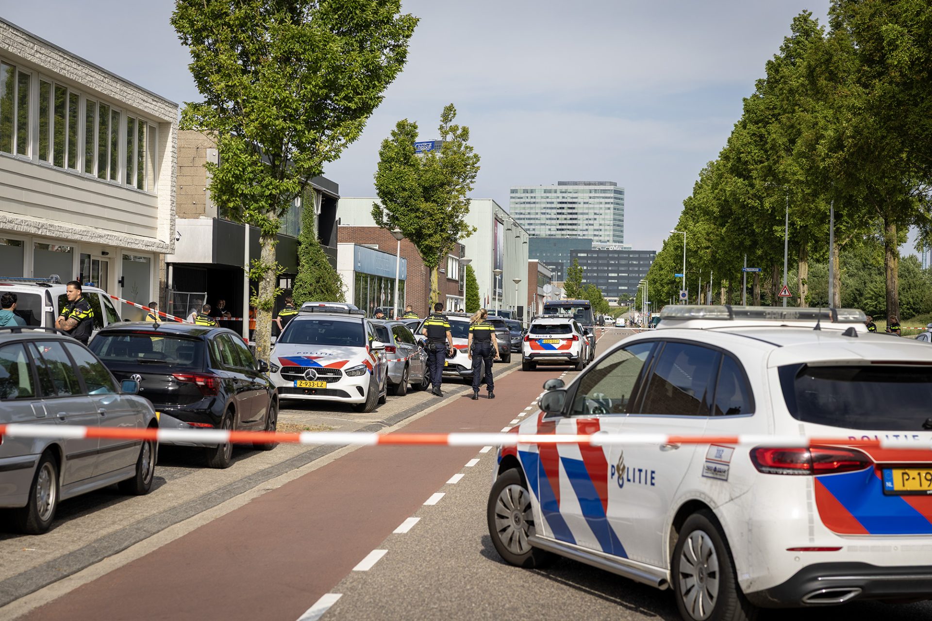 Grote politieactie na mogelijk incident, persoon aangehouden