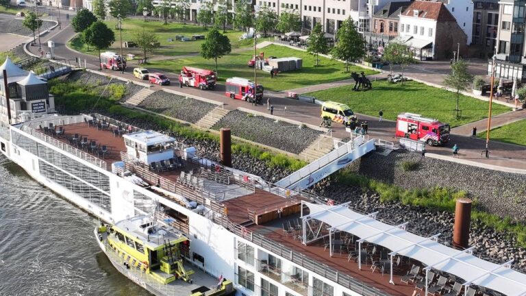 Brandweer massaal opgeroepen voor brand op cruiseschip
