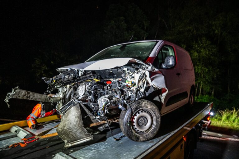 Drie gewonden bij ongeval op provinciale weg