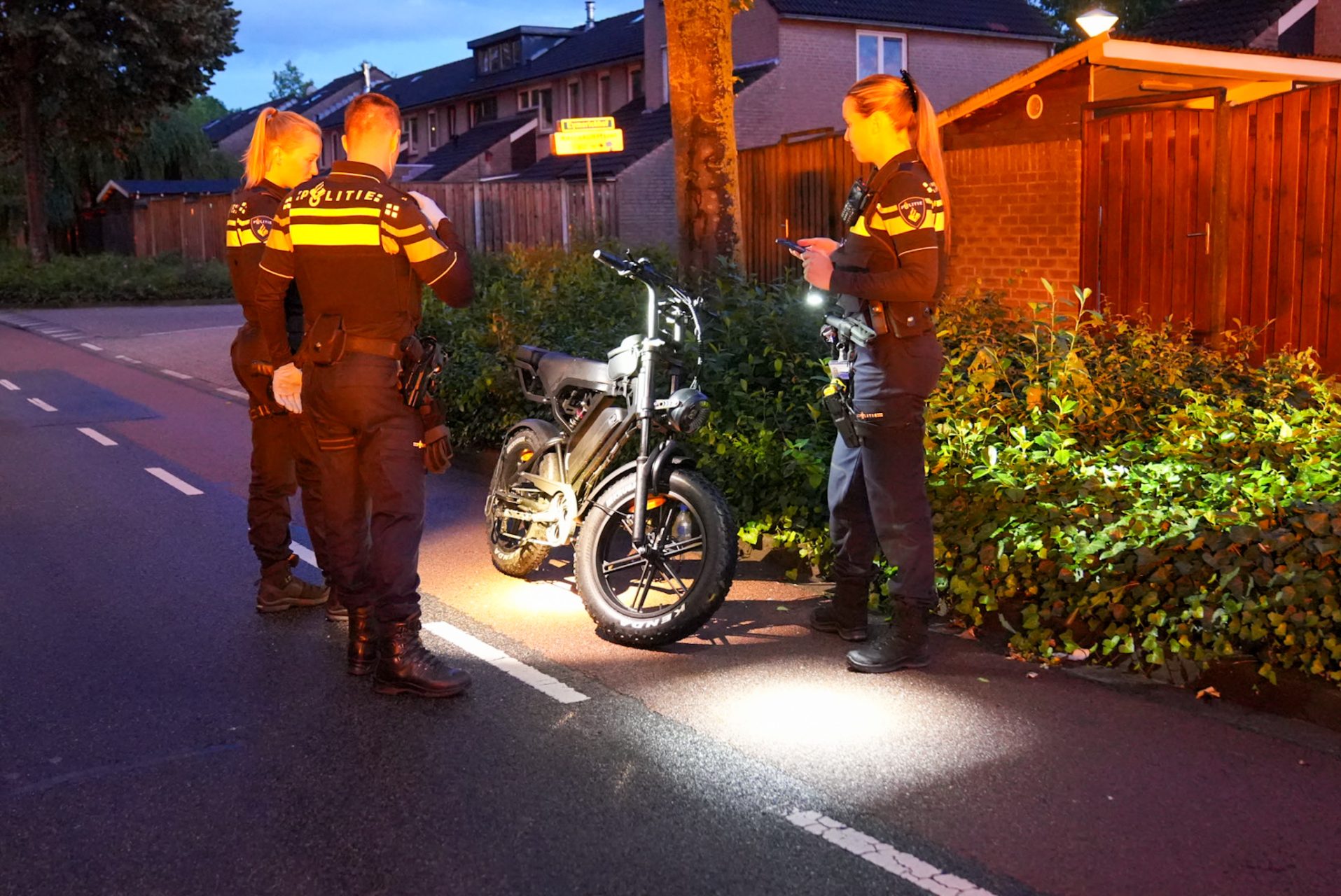 Fatbiker zwaargewond aangetroffen op straat