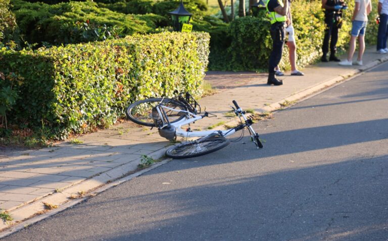 Automobilist verdachte na aanrijding met fietsster