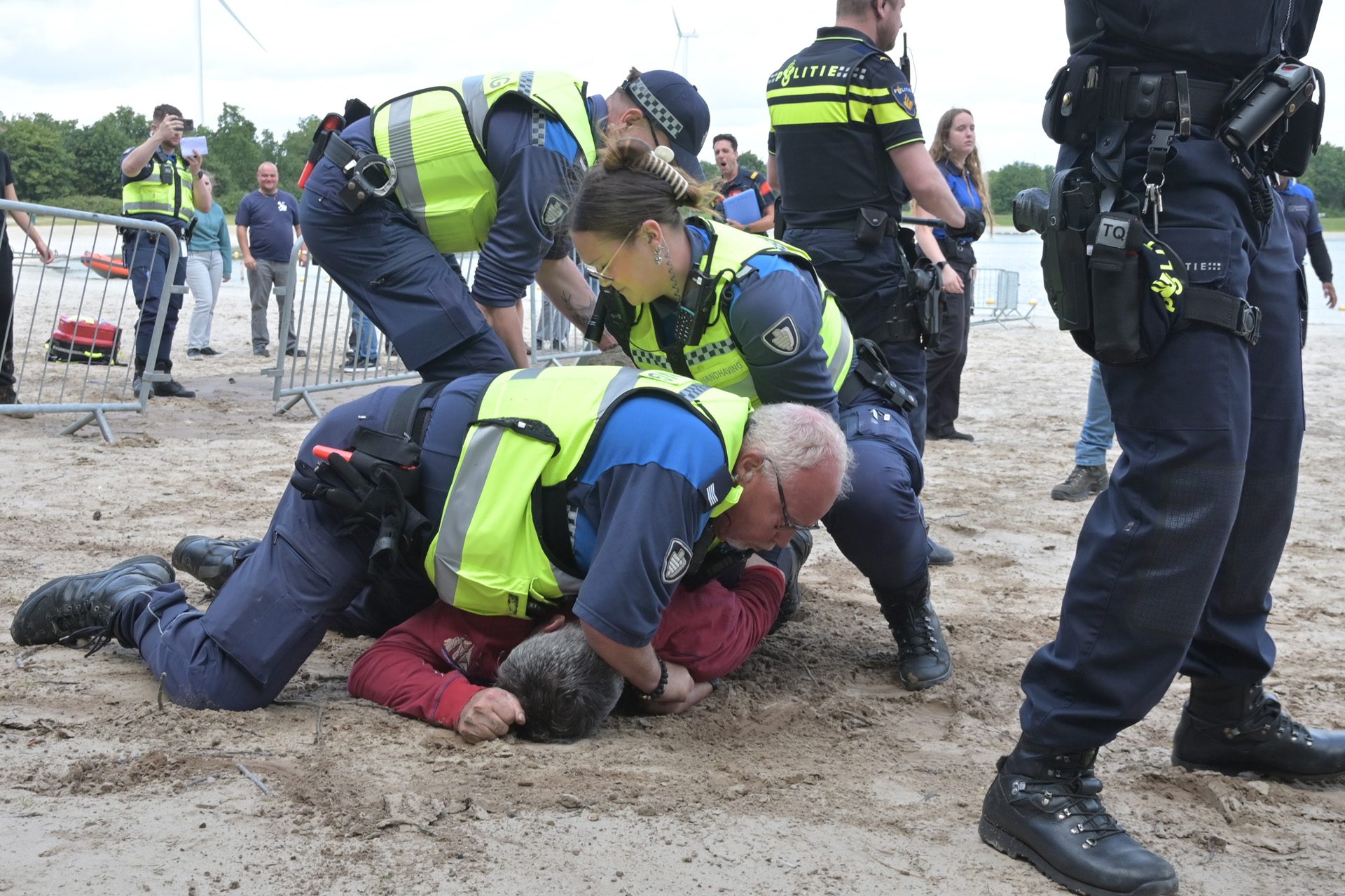 Galderse Meren even veranderd in rampenterrein tijdens grote oefening