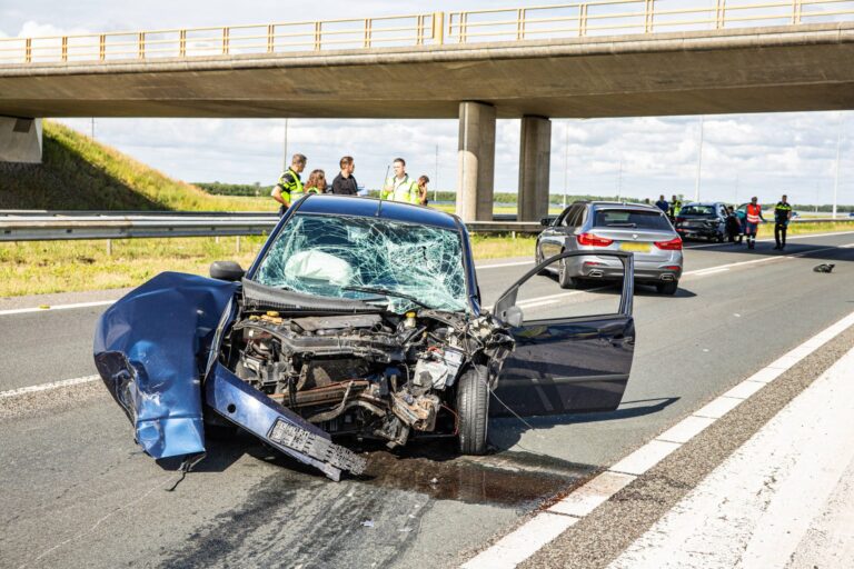 Twee voertuigen betrokken bij ernstig ongeval