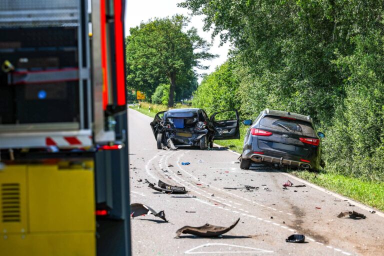 Nederlandse automobilist overleden bij ongeval met drie voertuigen