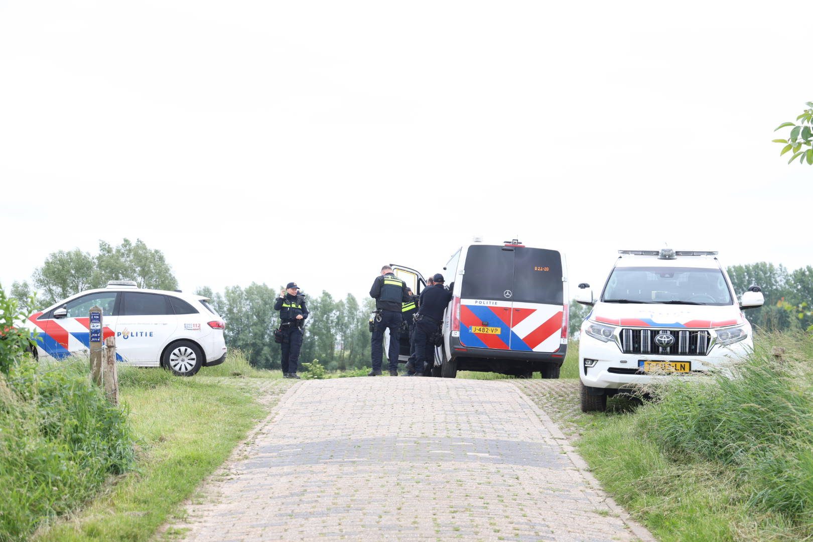 Drie mannen aangehouden na illegaal feest en positieve drugstest
