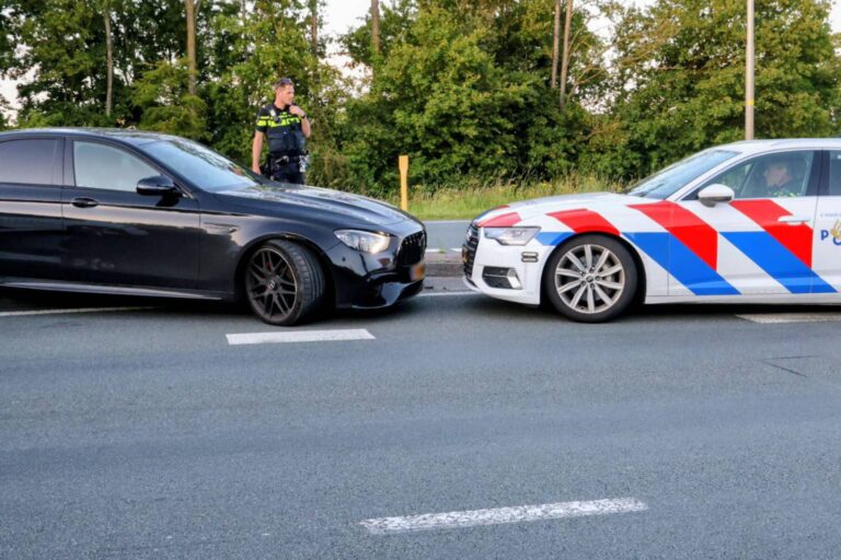 40-jarige man uit Ridderkerk, bestuurder van gestolen auto, aangehouden na achtervolging met 200 km/u