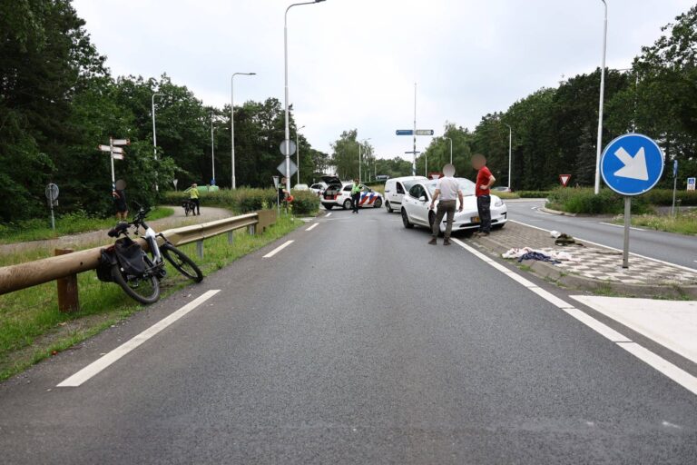 Fietser raakt ernstig gewond bij aanrijding