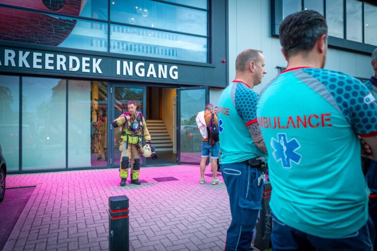 Bowlingcentrum ontruimd na brand, tientallen bezoekers moeten halsoverkop naar buiten