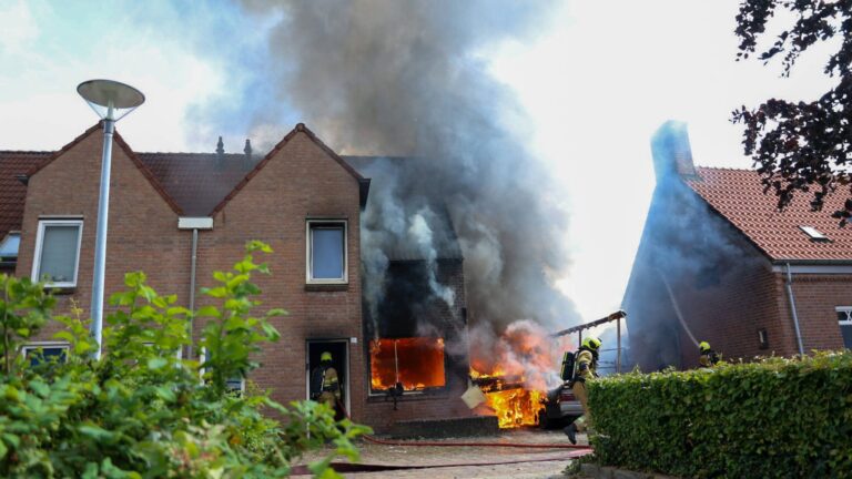 Veel rook en schade bij uitslaande woningbrand