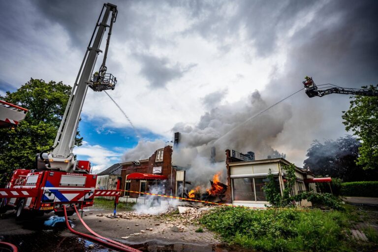 Grote brand bij voormalig Chinees restaurant