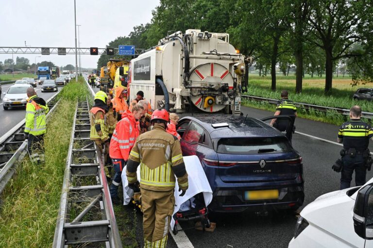 Heldendaad van vrachtwagenchauffeurs op snelweg
