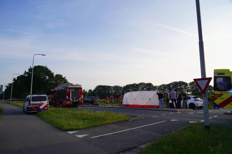 Fietser zwaargewond na aanrijding