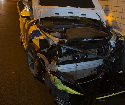 Ambulance total loss bij eenzijdig ongeval in tunnel