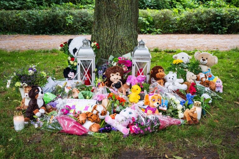 Nog veel onduidelijk na dodelijk ongeluk met drie kinderen: ‘ Zwarte dag voor ons allemaal’