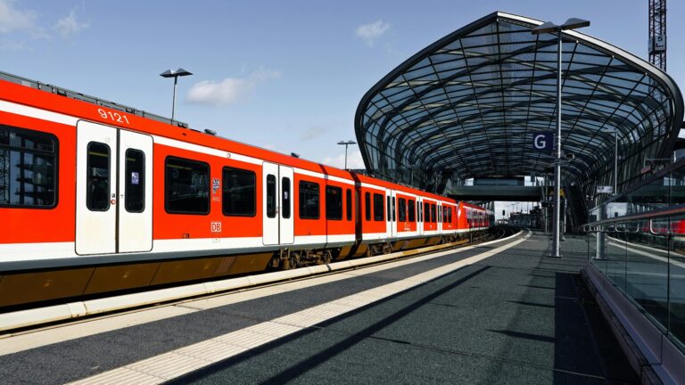 Scholier (15) in kritieke toestand na stroomschok op trein tijdens schoolreis