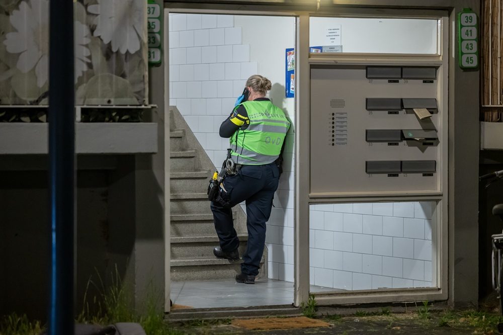 Verdachte aangehouden na inval arrestatieteam in Schiedam