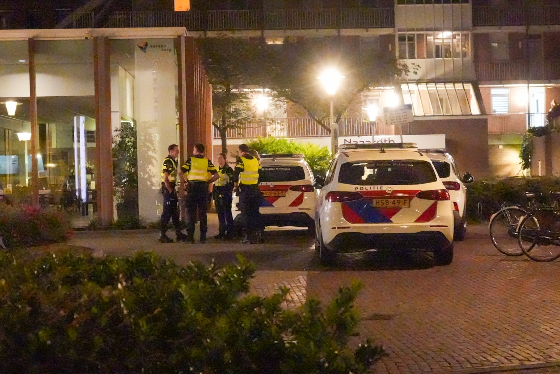UPDATE: Man en vrouw gewond bij steekincident in appartement
