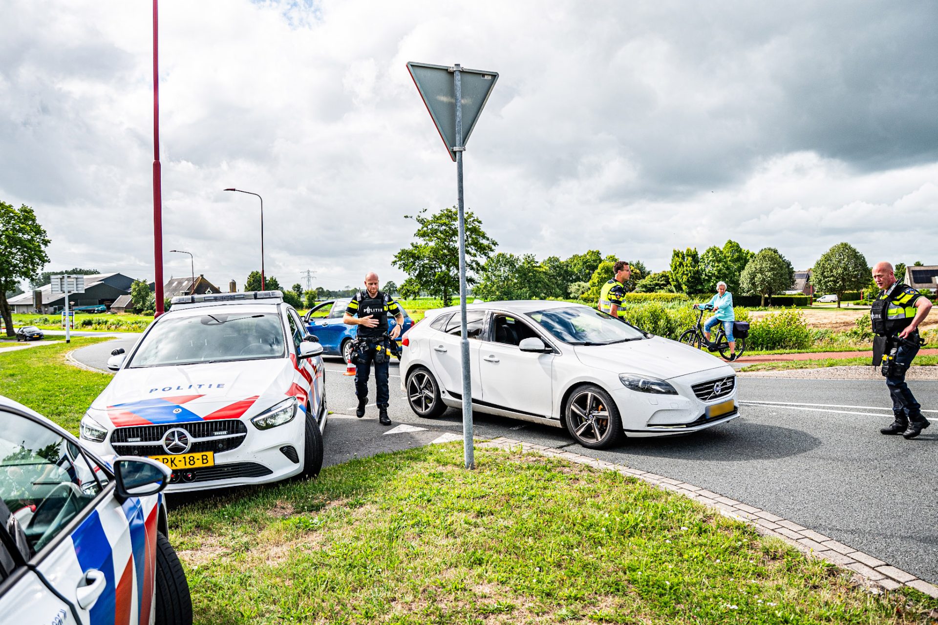 Drie aanhoudingen na grote politieactie in Oosterwolde
