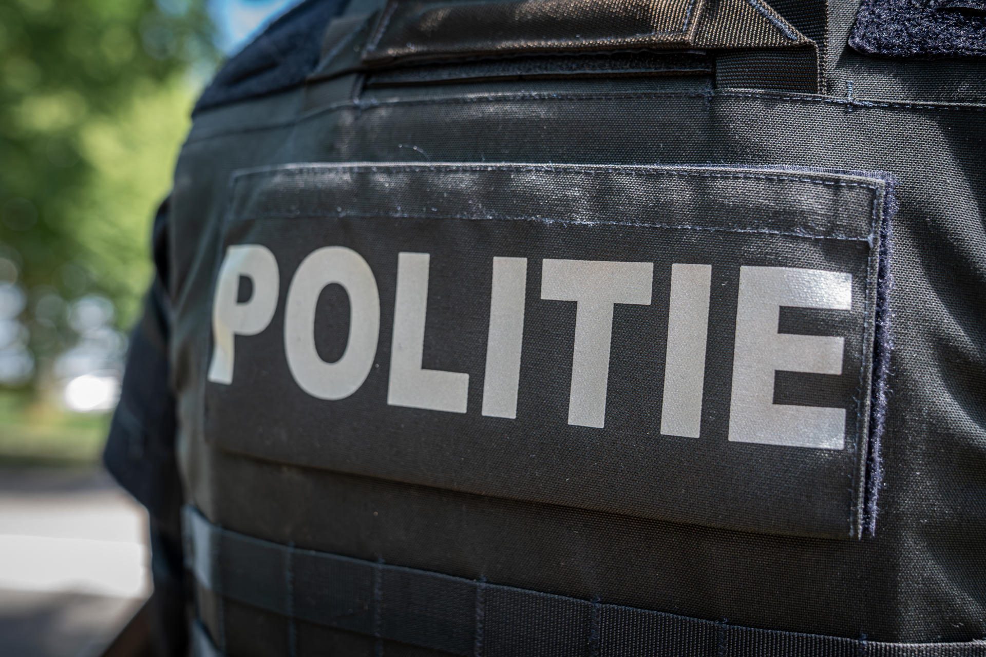 Snelweg afgesloten na incident op spoorviaduct