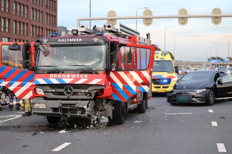 Ongeval met brandweerwagen onderweg naar brand