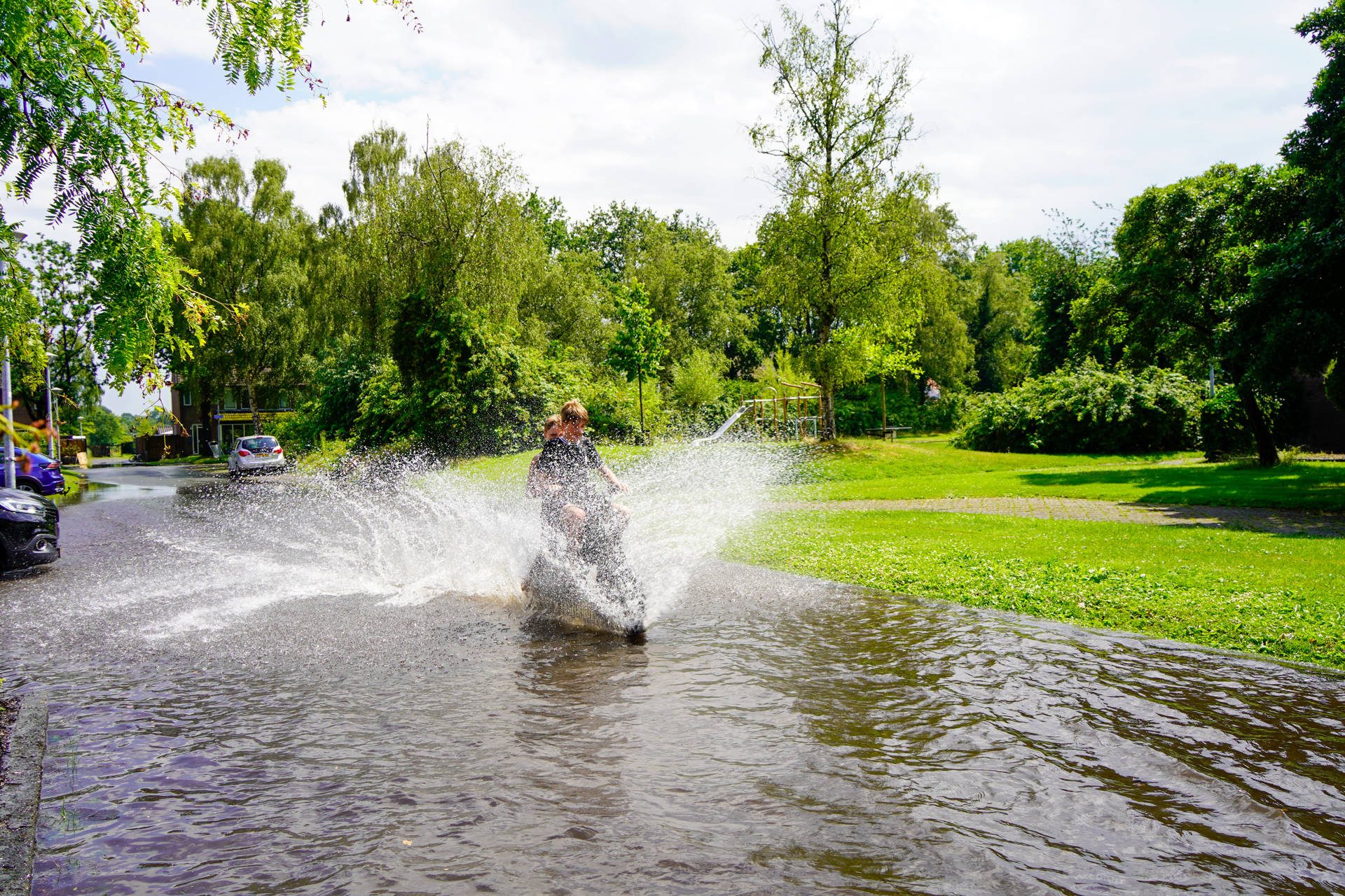Stevige buien zorgen voor wateroverlast