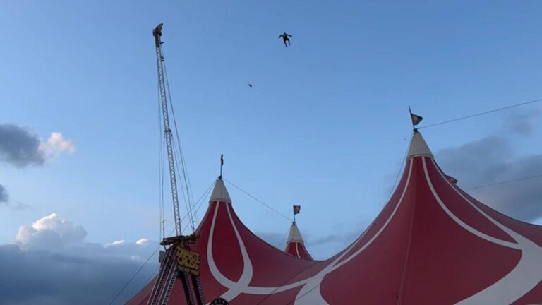 Tweede stuntman gewond na nieuwe katapultsprong