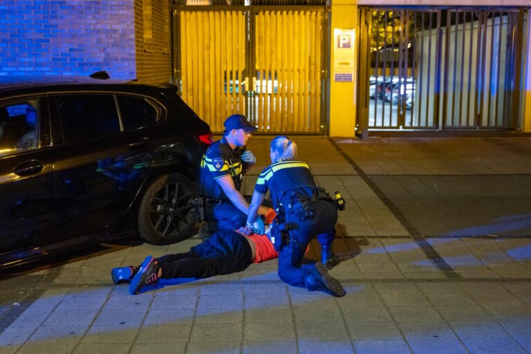 Man mishandelt agent na aanrijding en wordt aangehouden