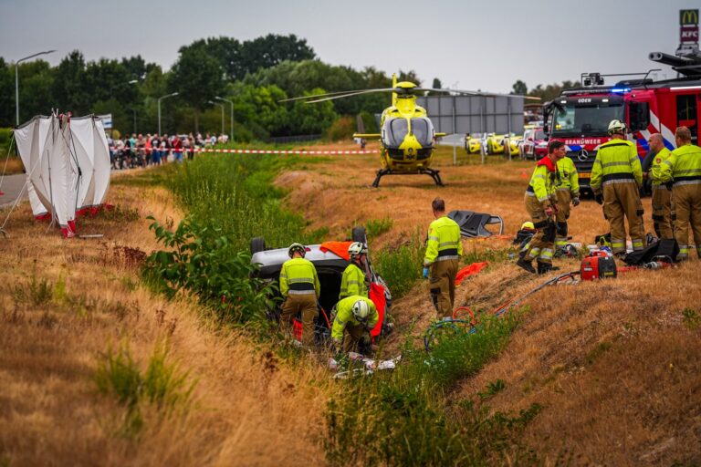 Zwaar ongeval op snelweg, zeven gewonden