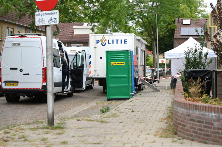 Man wordt onwel tijdens aanhouding en overlijdt